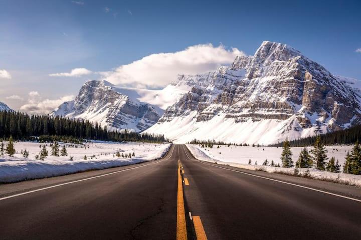 Beautiful Newly Reno 2Bdm 2 Bth Sleep Up To 6 Adults & Kids Mountain View Townhouse Suite Canmore Kültér fotó